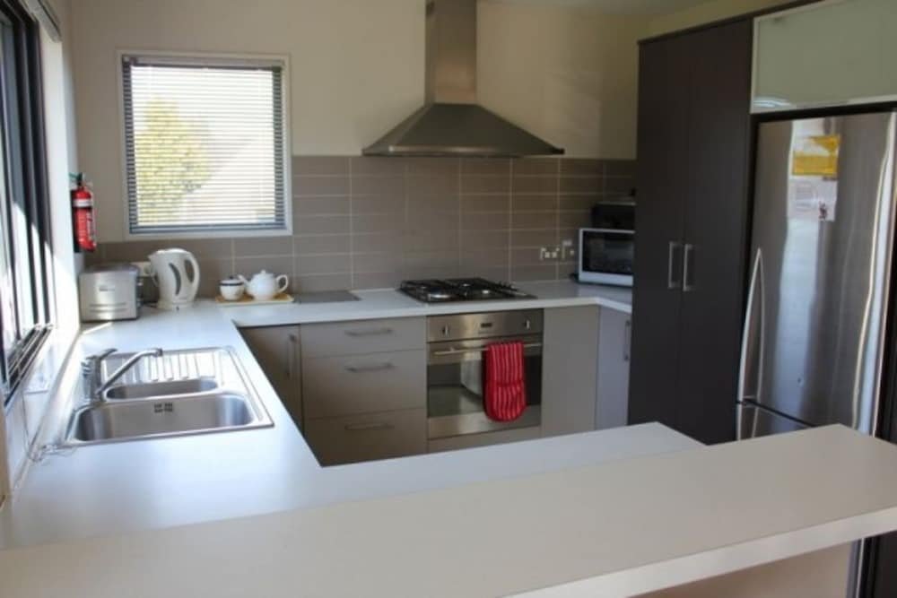 Фото 23a Leamington Street