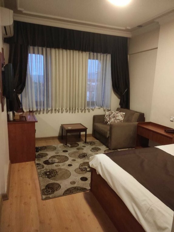 Гостиница Hotel Bolat в Ыспарте