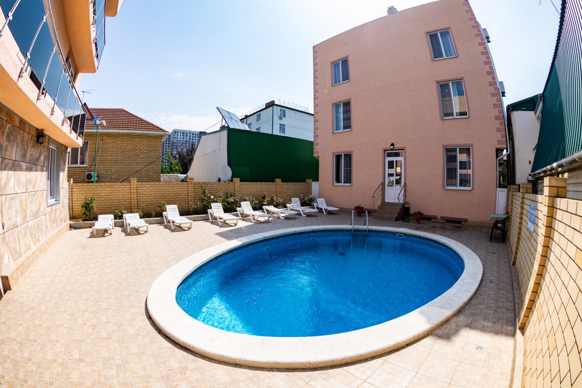 Фото отеля 1