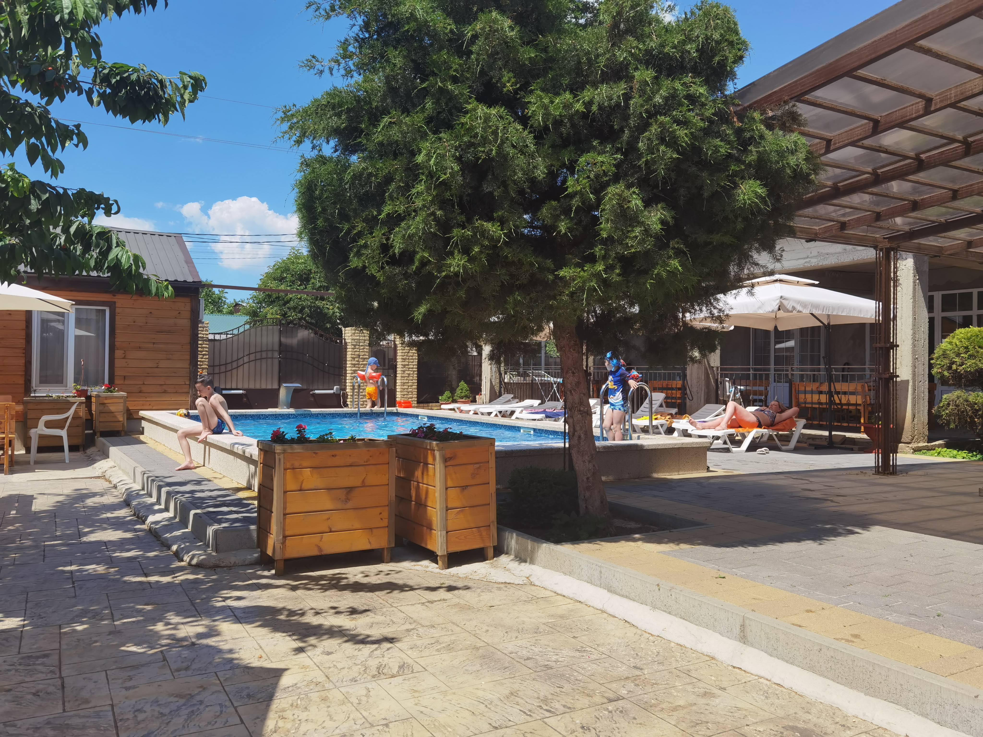 Фото отеля 3