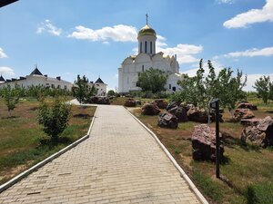 Женский монастырь во имя Иверской иконы Божией Матери (Западный просп., 20, Орск), монастырь в Орске