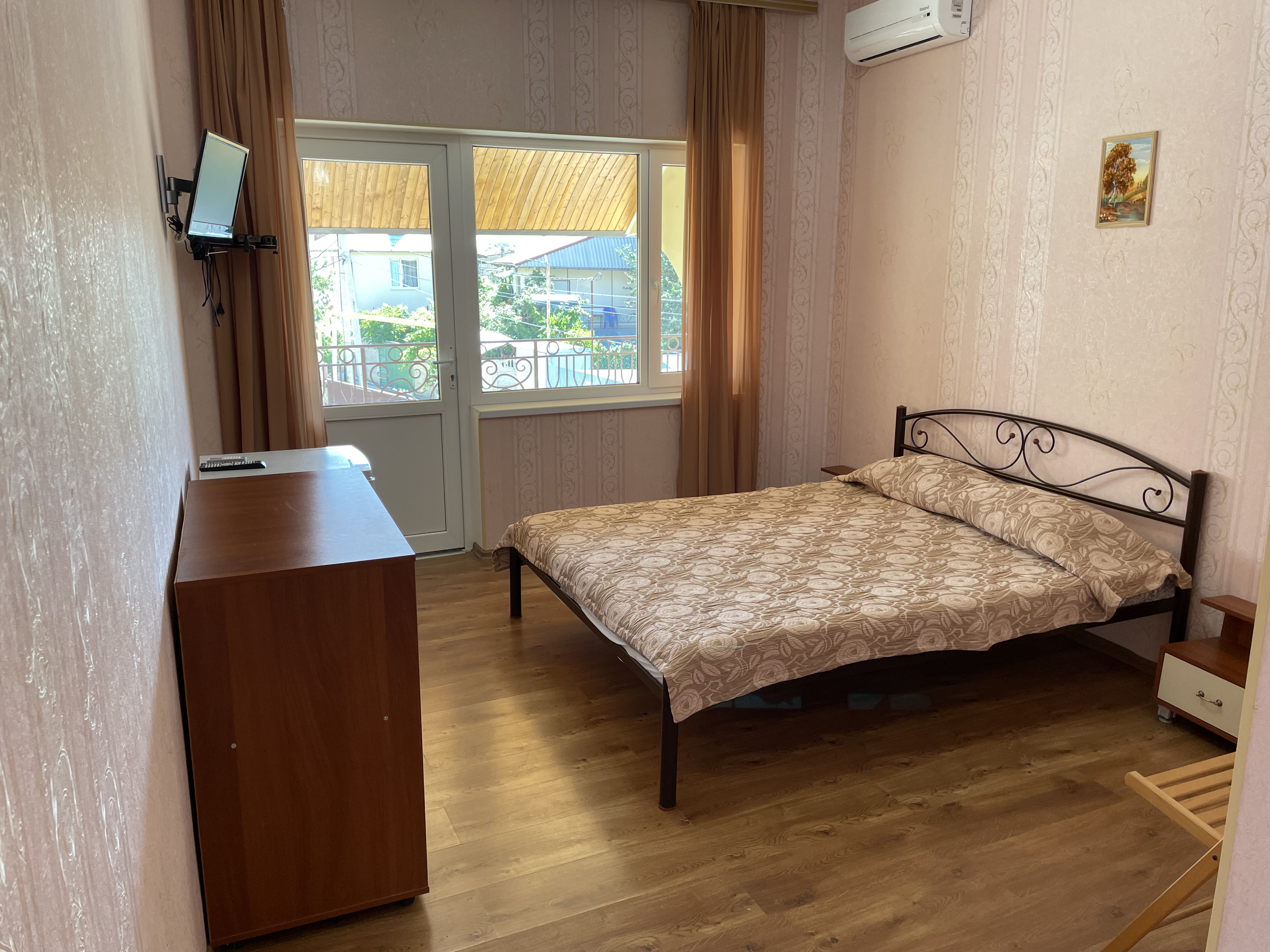 Фото Джанхаус