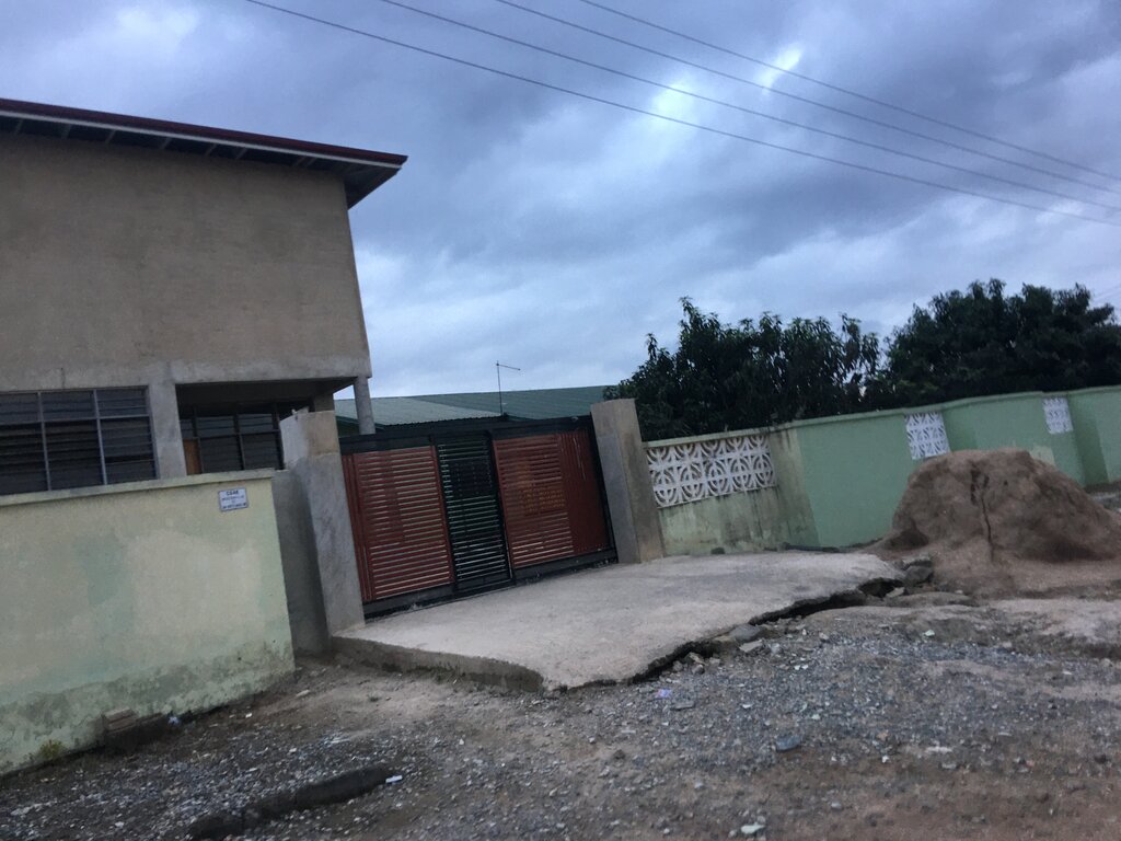 School Jogles academy, Earth, photo