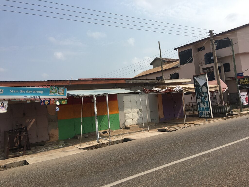 Clothing store Tina and Jacks boutique, Accra, photo