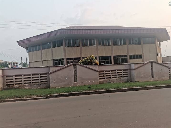 Protestant church Oasis of Love Int Worship Centre, Kumasi, photo