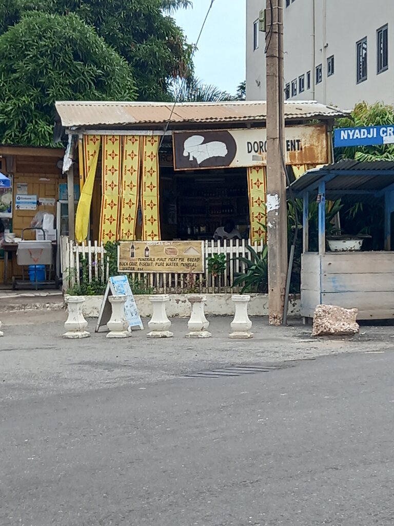 Bar, pub Dorca ent, Accra, photo