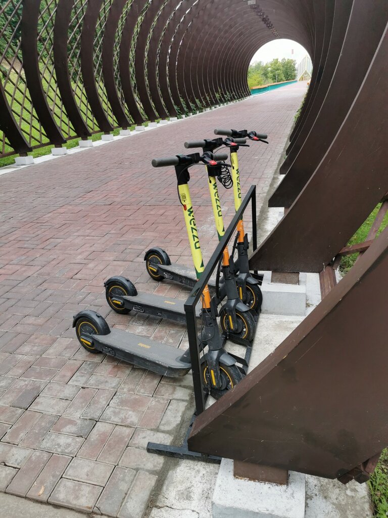 Scooter rental Wezzu, Moscow, photo