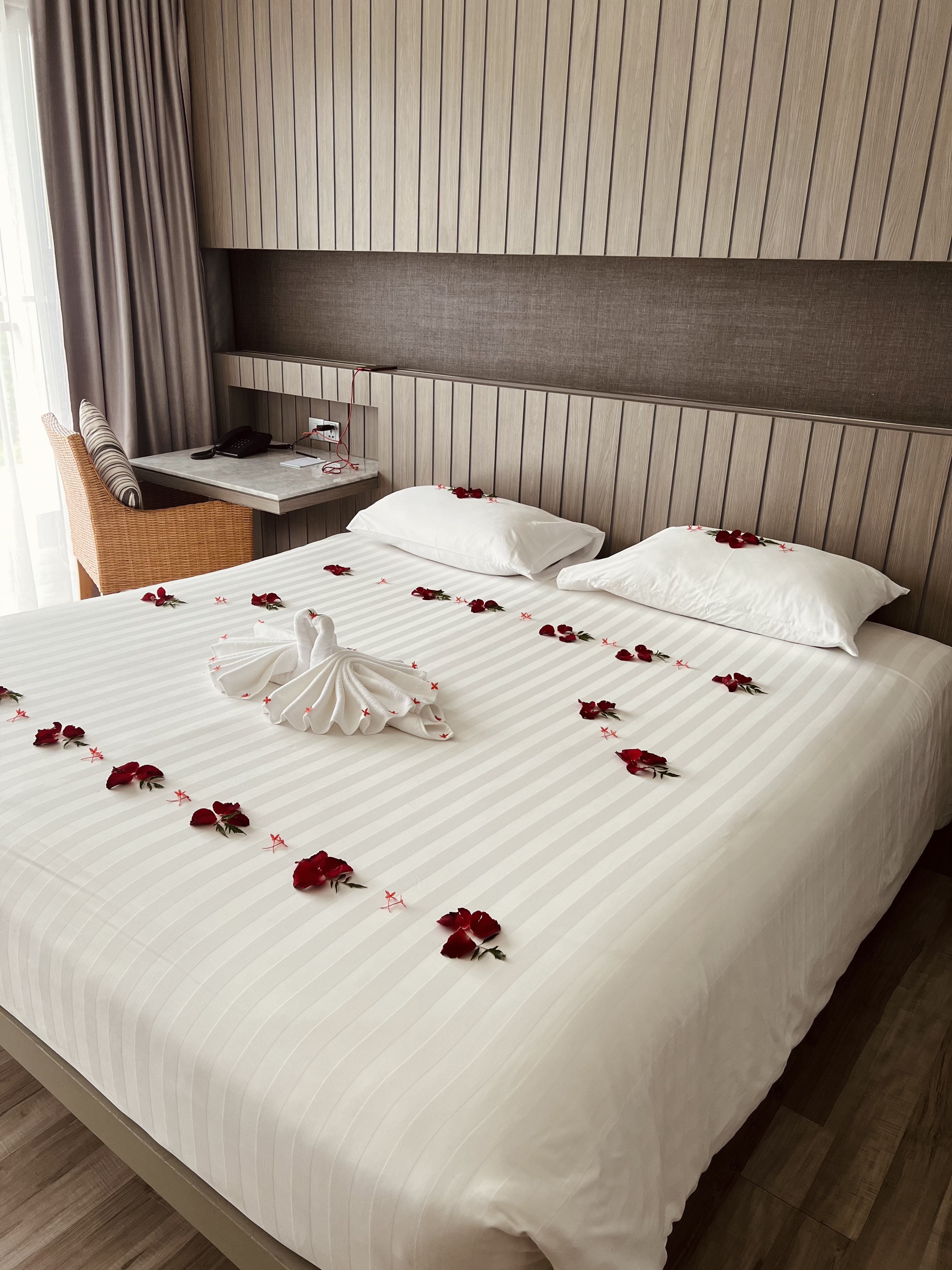 Фото Hotel IKON Phuket