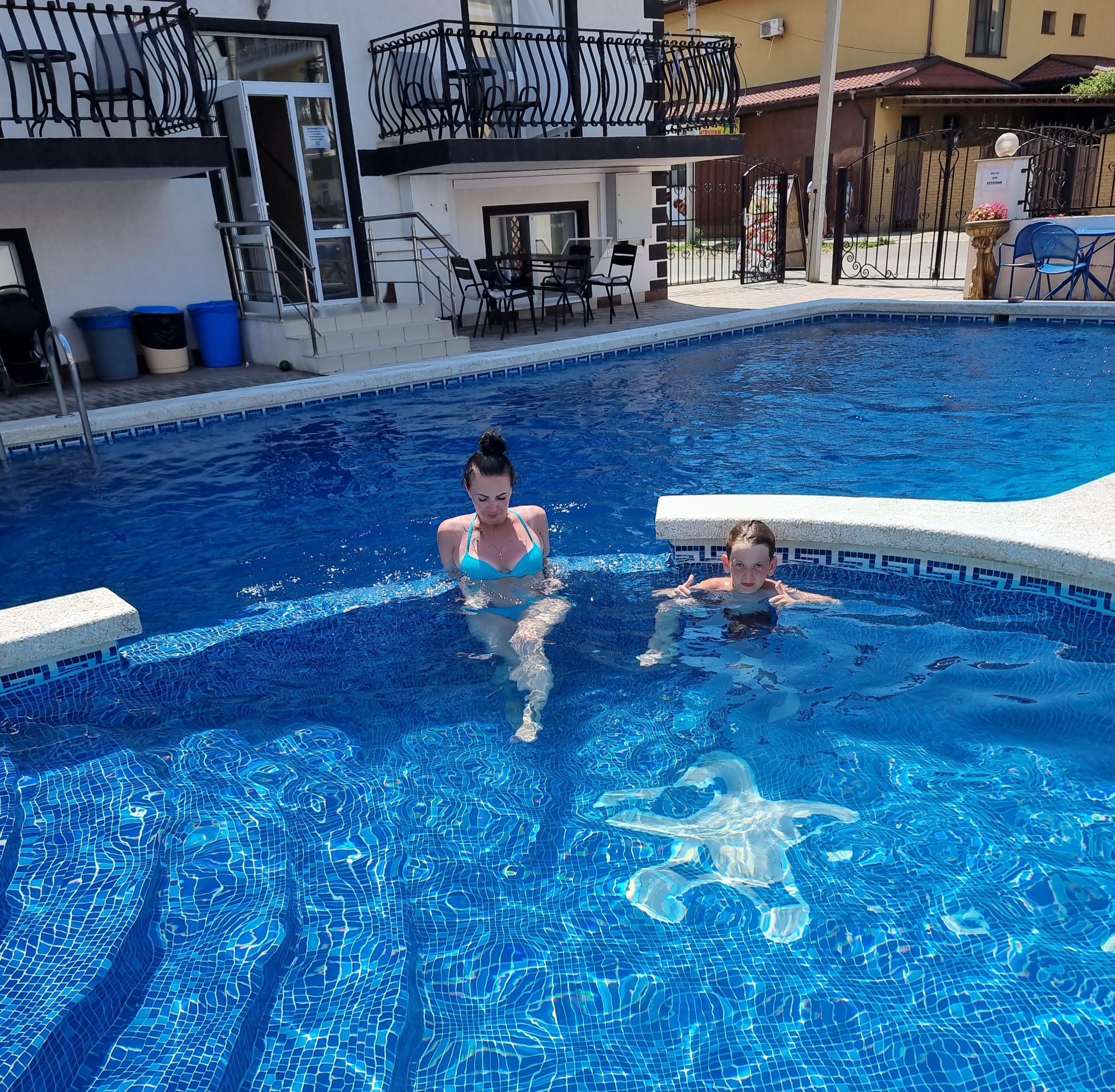 Фото отеля 3