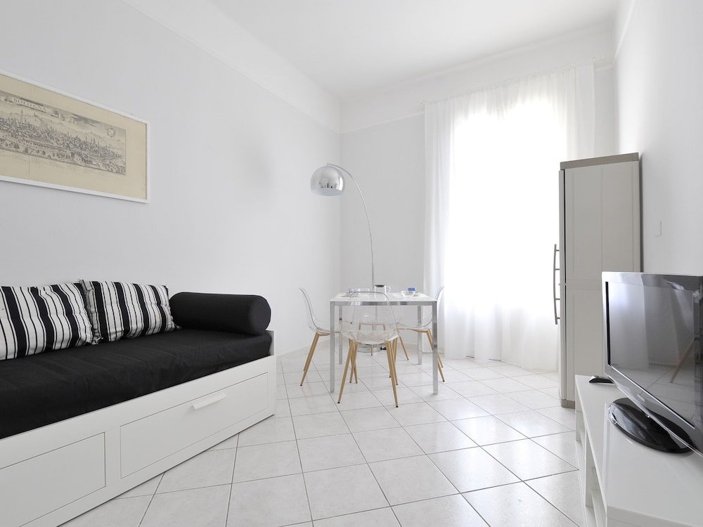 Фото Green Street Apartment