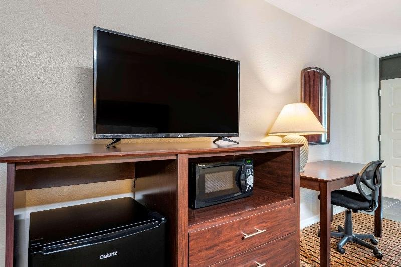 Фото Rodeway Inn