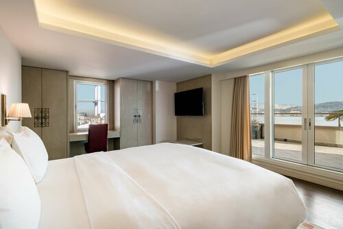 Внешний вид отеля Radisson Blu Bosphorus Hotel Istanbul в Бешикташе, фото 5