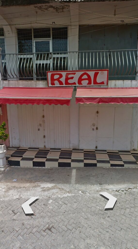 Hardware market Real, Kumasi, photo