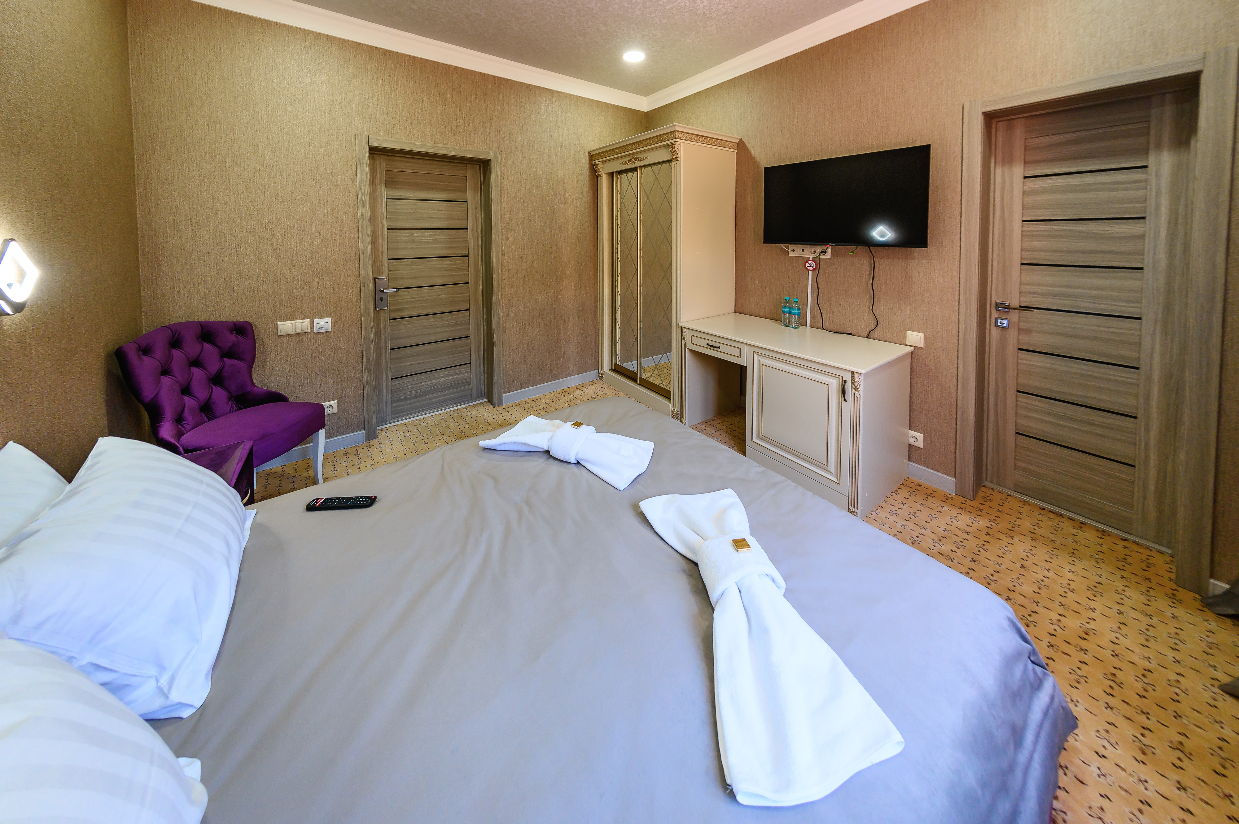 Фото Алёлина Хата