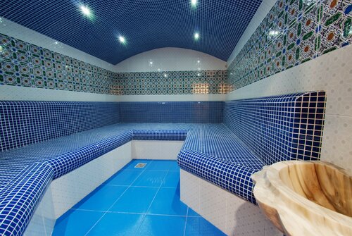 Keksa yalangoch nudistlar