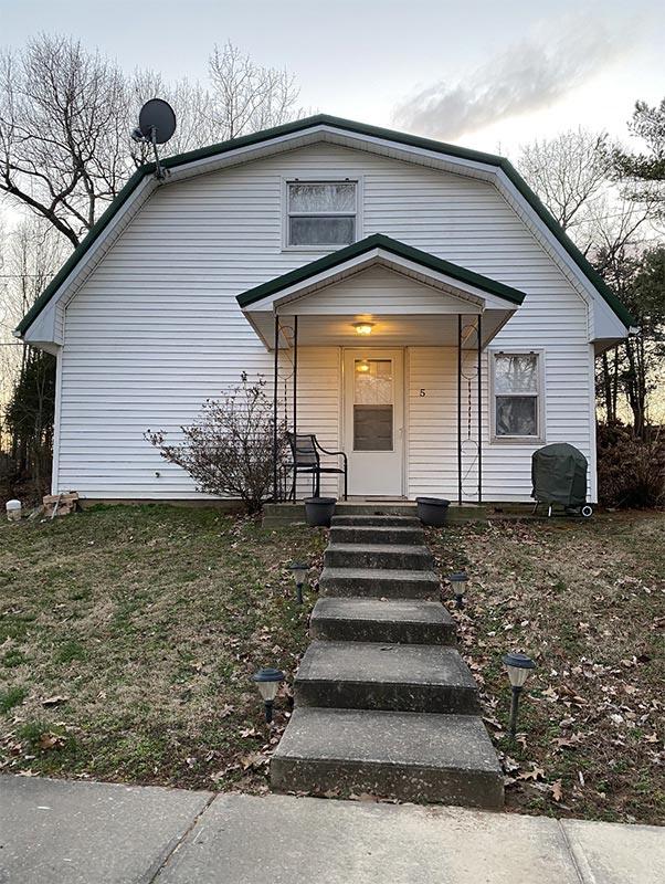 Фото Shawnee Trails Lodging and Suites