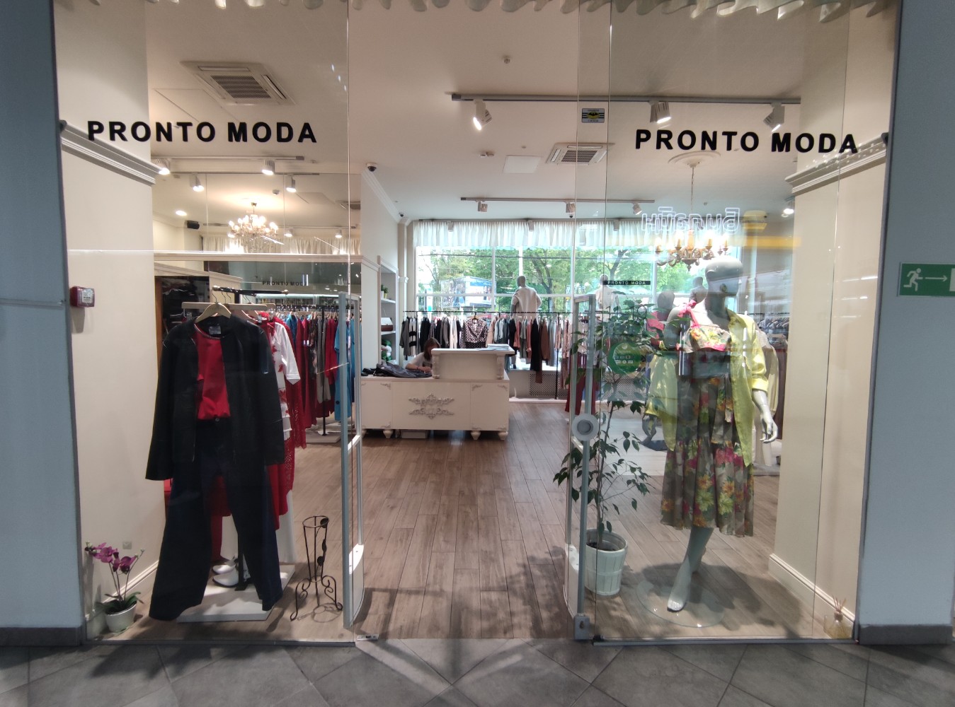 Pronto Moda 84