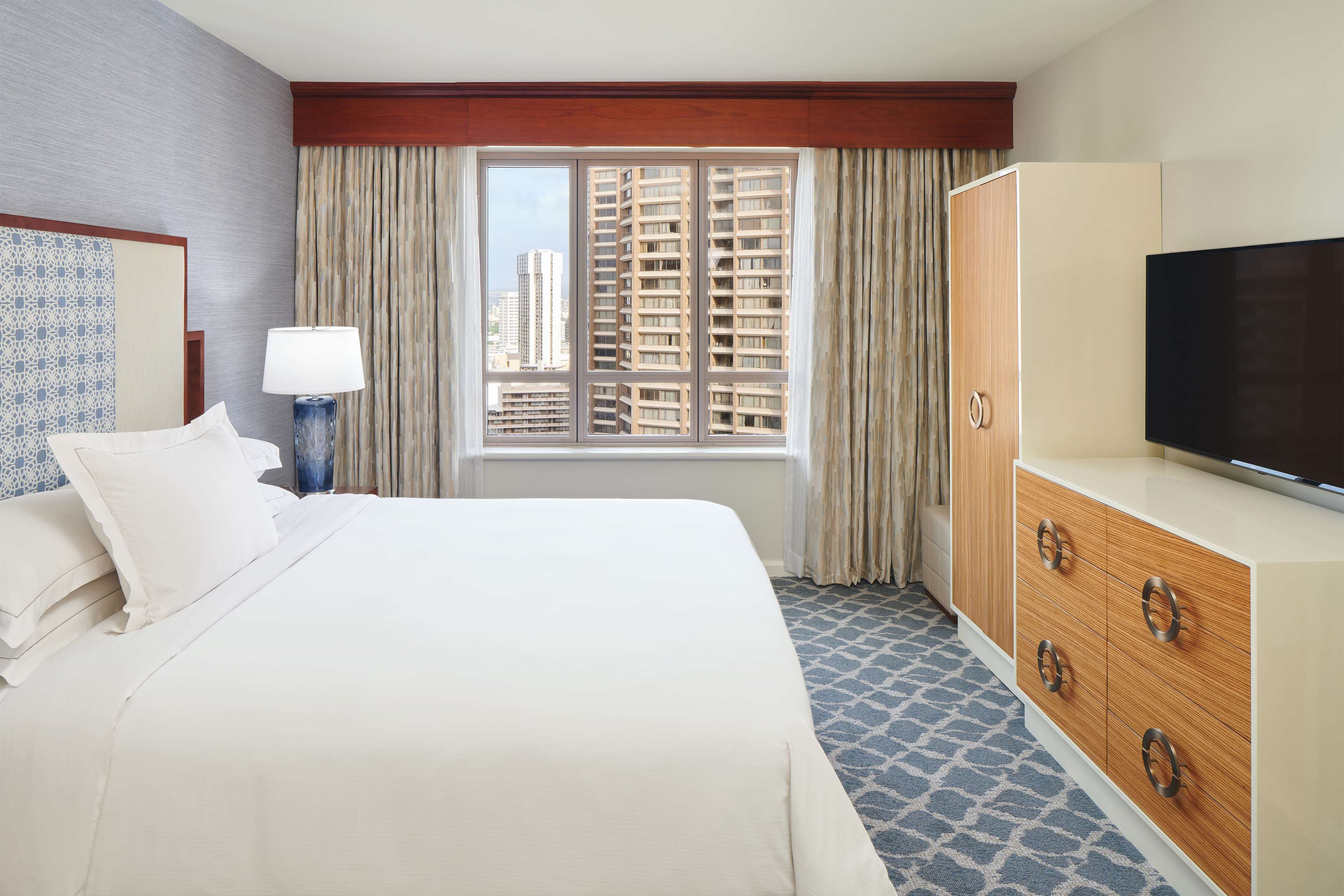 Фото Hilton Grand Vacations Club at Hilton Hawaiian Village