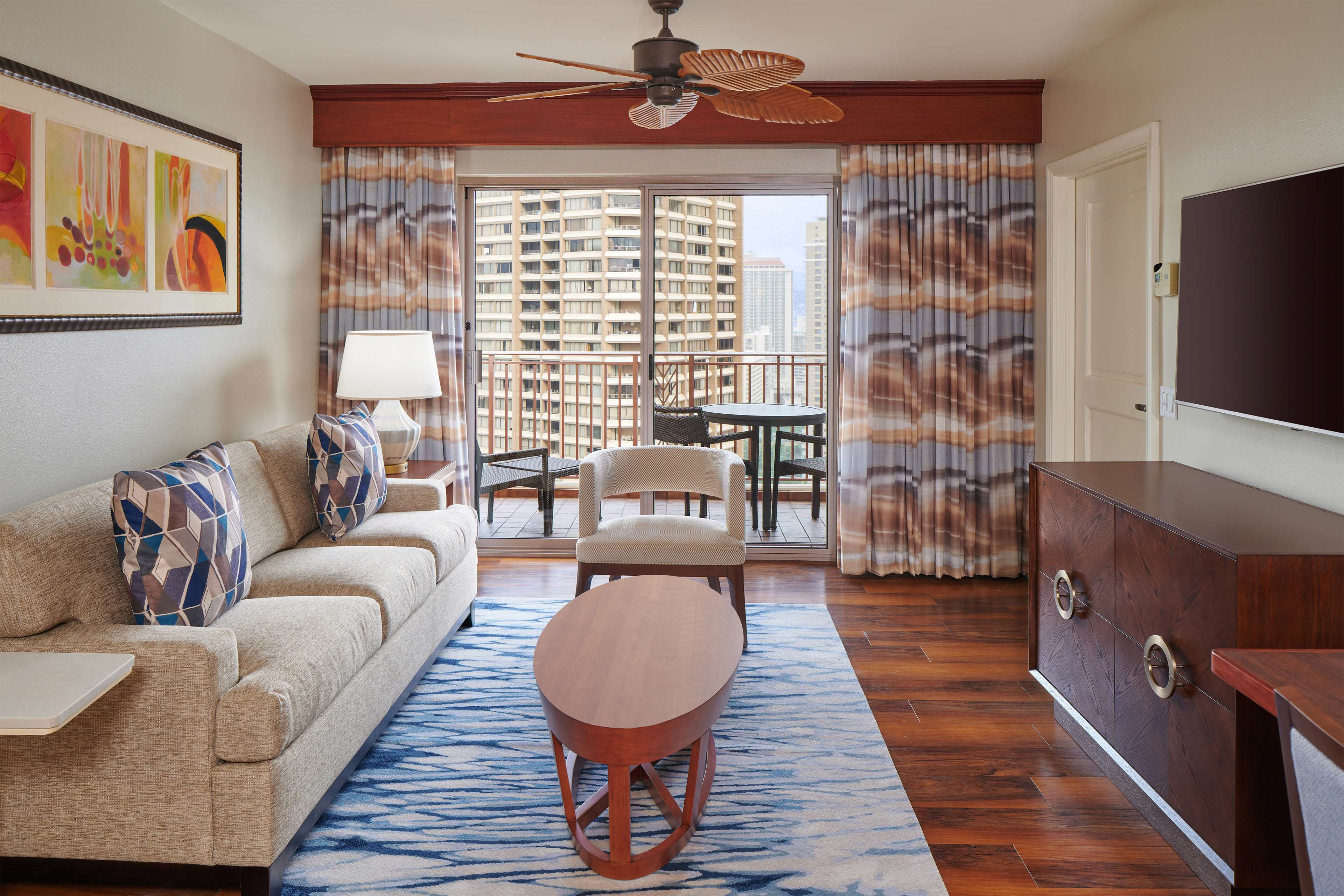 Фото Hilton Grand Vacations Club at Hilton Hawaiian Village