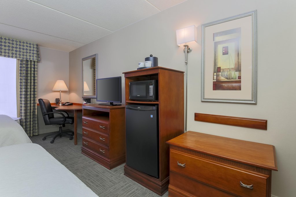 Фото Hampton Inn & Suites West Haven