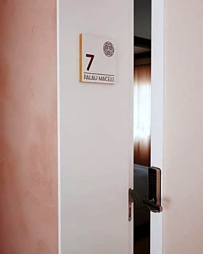 Фото Бутик-отель Palau Macelli