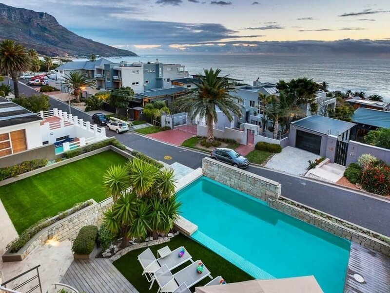 Гостиница Lions' Crest в Кейптауне