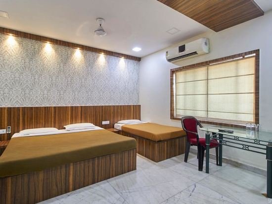 Фото Hotel Manickam Grand