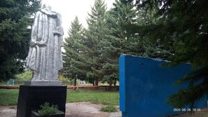 Мемориал Великой Отечественной войны (Алтайский край, Алейский район, поселок Бориха), жанровая скульптура в Алтайском крае