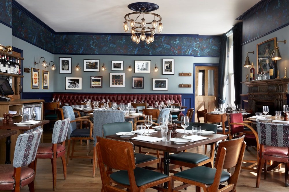 Фото The Knight Of Nottinghill