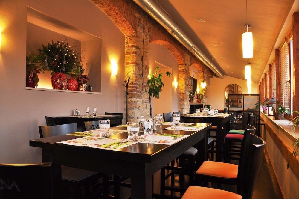 Фото Hotel Chvalska Tvrz