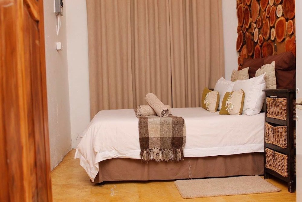 Фото Ukholo lodge