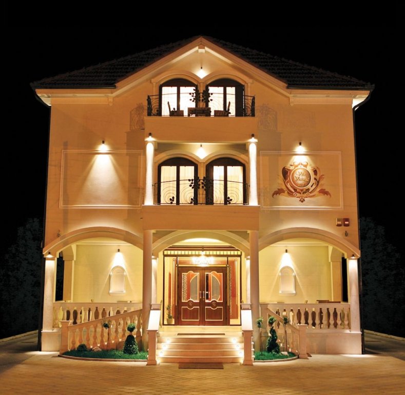 Фото Hotel Vila Viktorija