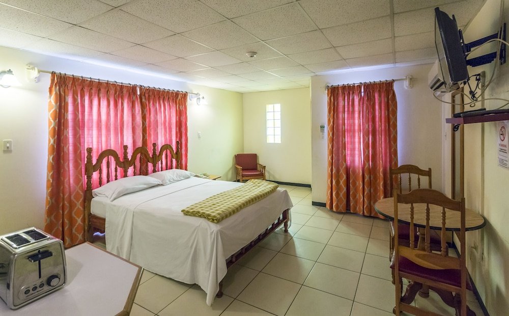 Фото Sundeck Suites