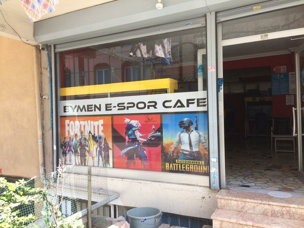 i̇nternet kafeler Eymen E Spor Cafe, Esenyurt, foto