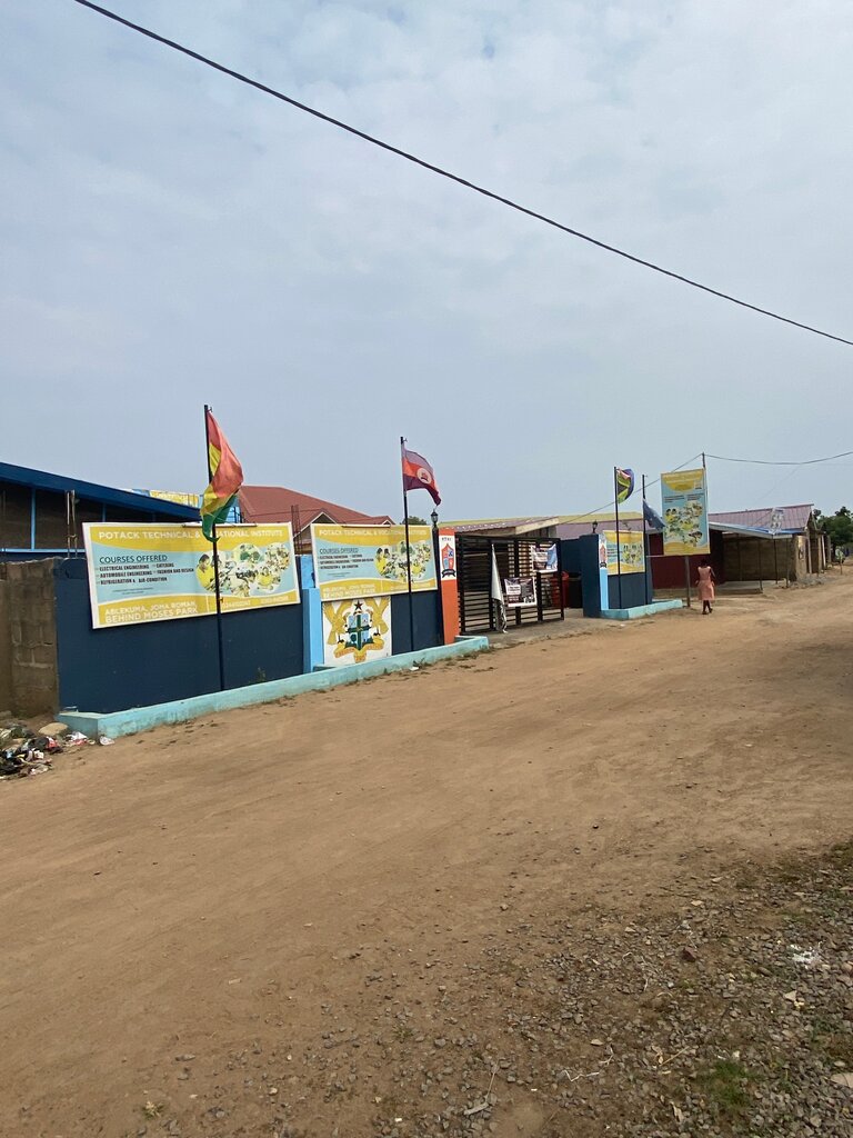 Lyceum Potack Technical and Vocational Institute, Earth, photo