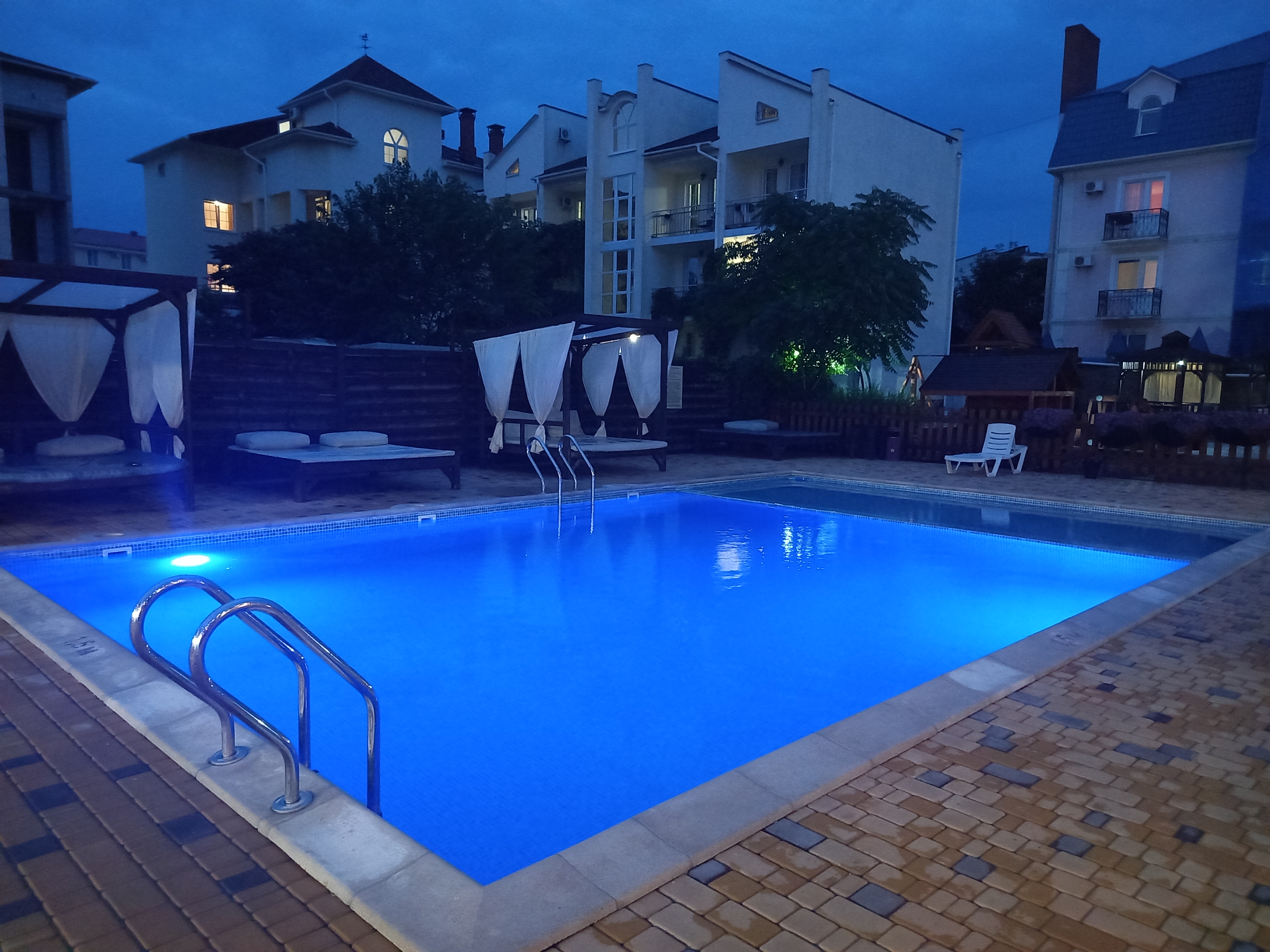 Фото Марикон