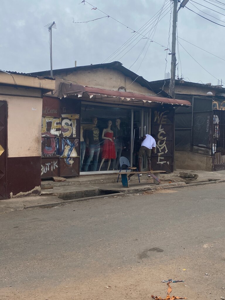 Clothing store Dest Duy Butik, Accra, photo