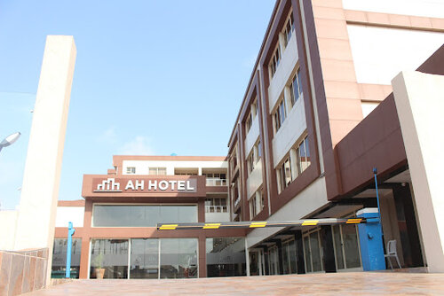 مطعم Ah Hotel and Conference ، أكرا، صورة
