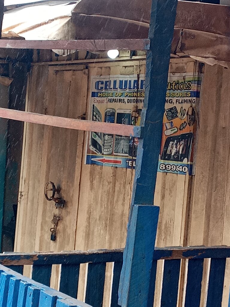 Mobile phone store Cellular solutions phone shop, Accra, photo