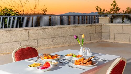 Гостиница Continent Kapadokus Thermal, SPA & Wellness в Гюзельюрте
