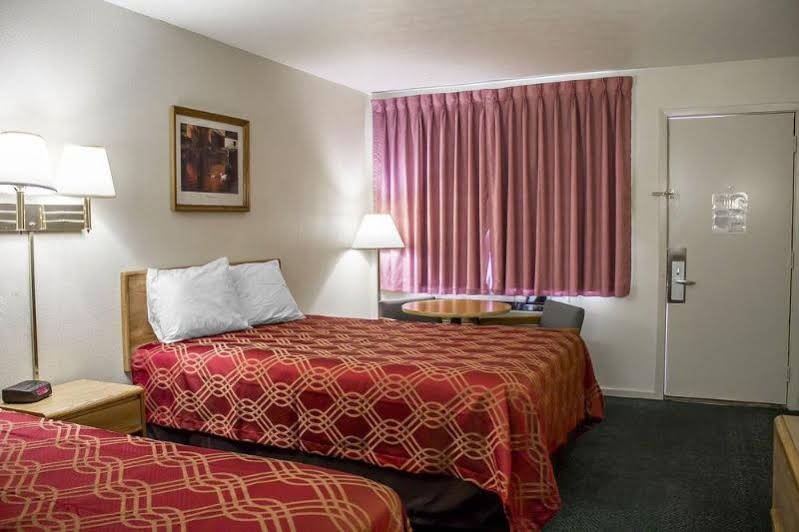 Фото Econo Lodge Worthington