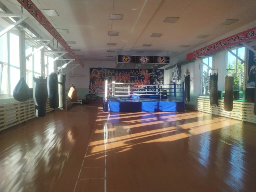Спортивный, тренажёрный зал Динамо, Чебоксары, фото