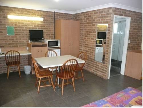 Фото Jumbuck Motor Inn