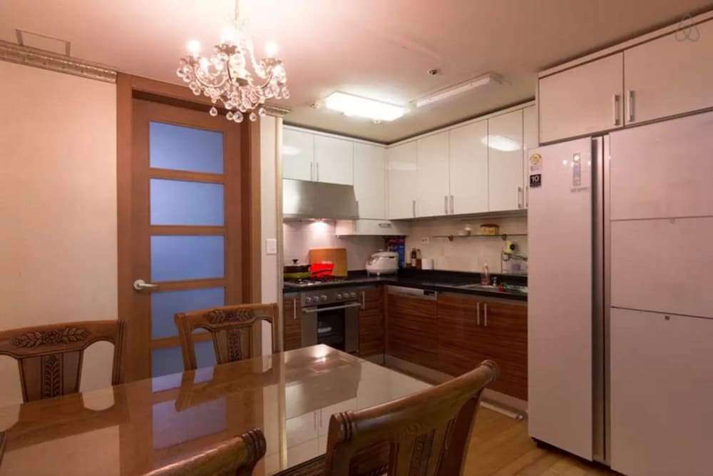 Фото Gangnam Galaxy Apartment 1