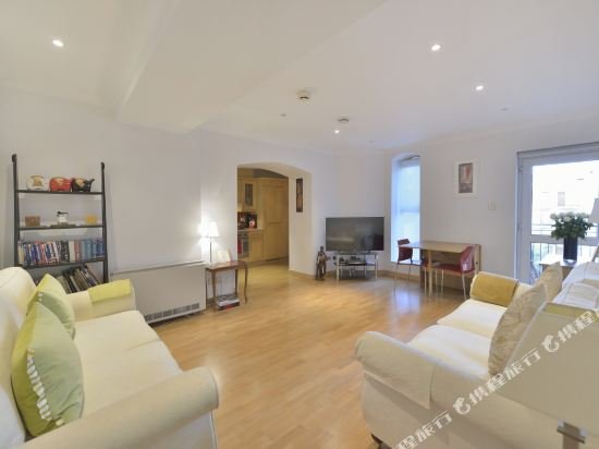 Фото 1 Bed Serviced Apartment near Blackfriars