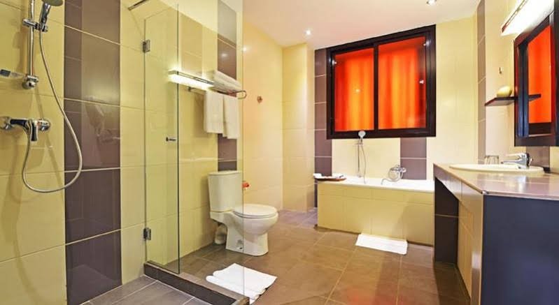 Фото Отель Protea Hotel by Marriott Entebbe