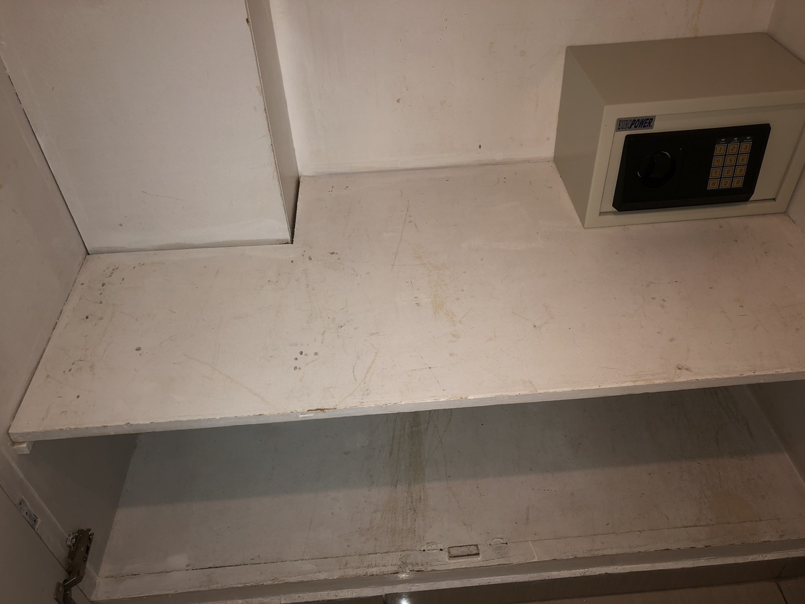 Фото Boronia Hotel Apartments