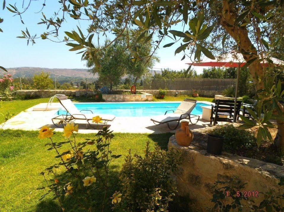 Фото Villa Aloni-traditional Stone Villa With Nice View, pool and Garden