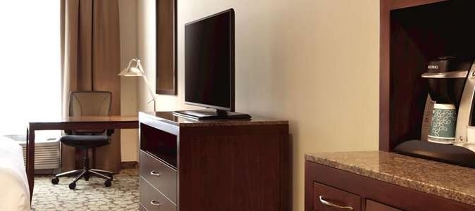 Фото Hilton Garden Inn Boston Logan Airport