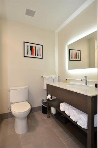 Фото Best Western Plus New Barstow Inn & Suites